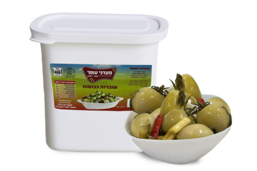 עגבניות כבושות עם סלרי 3 ק"ג